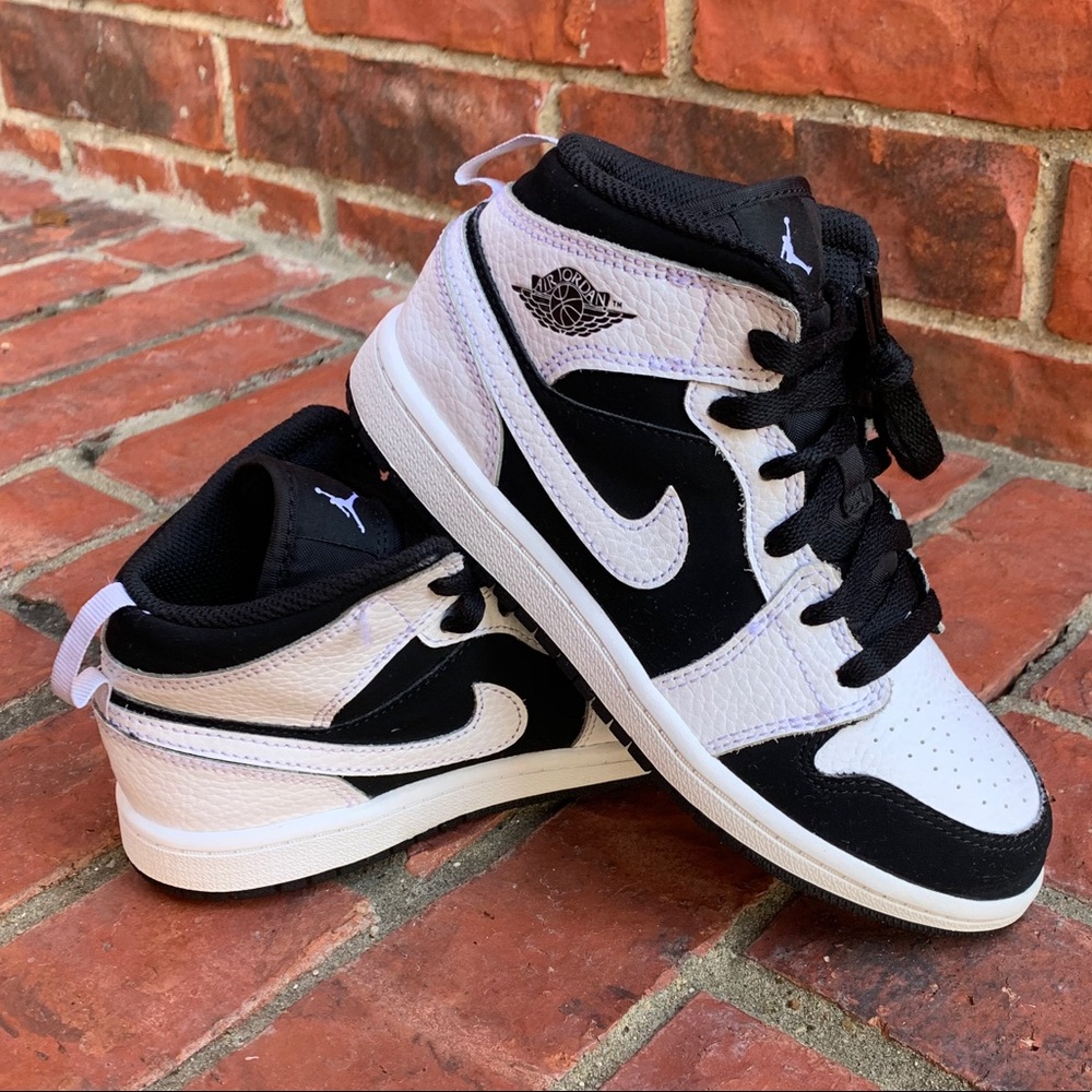 Air Jordan 1 Mid